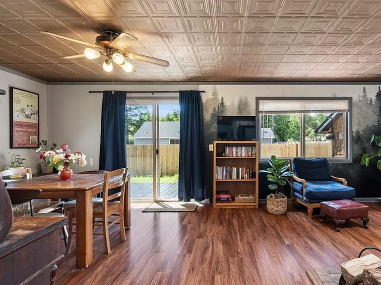 37 Butterfly Ln — Photo 5