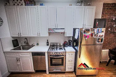 Rented by Metropolitan Realty