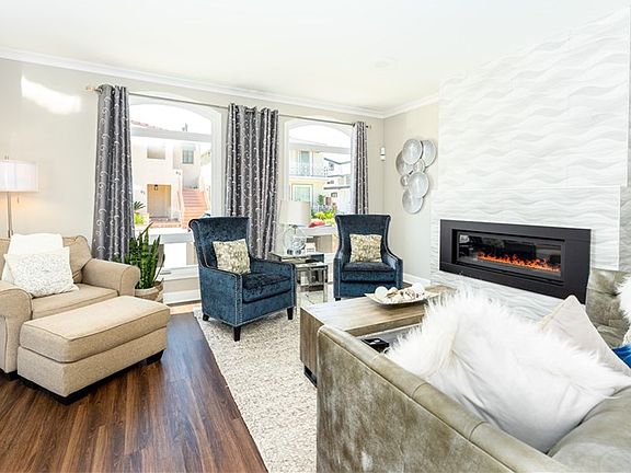 3rd image of 64 Savona Walk