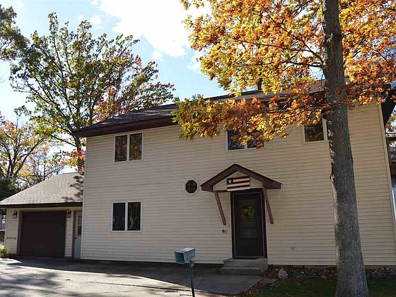 2nd image of 327 Sheridan Dr