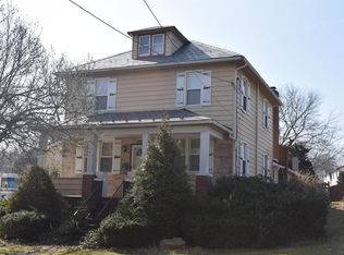 518 Front Ave, Roseto, PA 18013