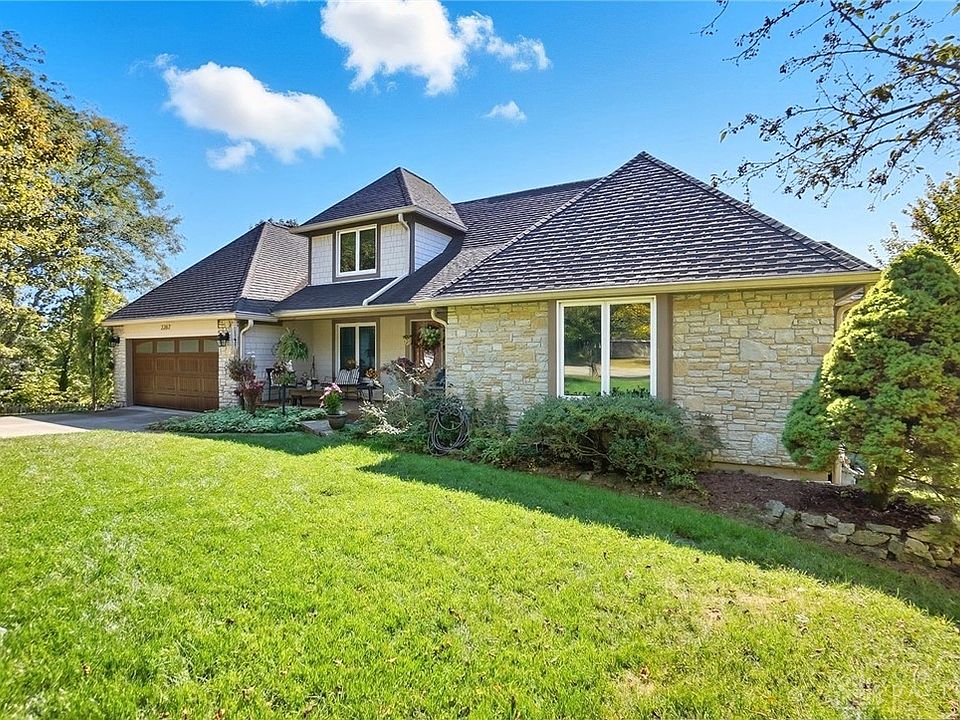 1st image of 2267 Old Post Rd