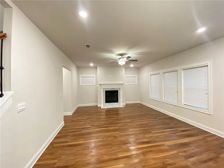 3290 Summerpoint Xing — Photo 8