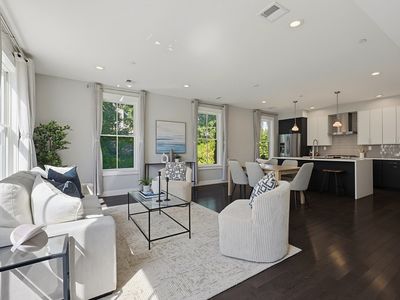 7 Greenley Pl Unit 3, Jamaica Plain, MA, 02130