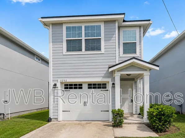 1252 Mull St, Jacksonville, FL 32205