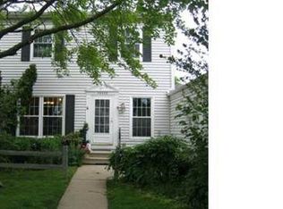 38605 Diamond Head Ct, Clinton Twp, MI 48038
