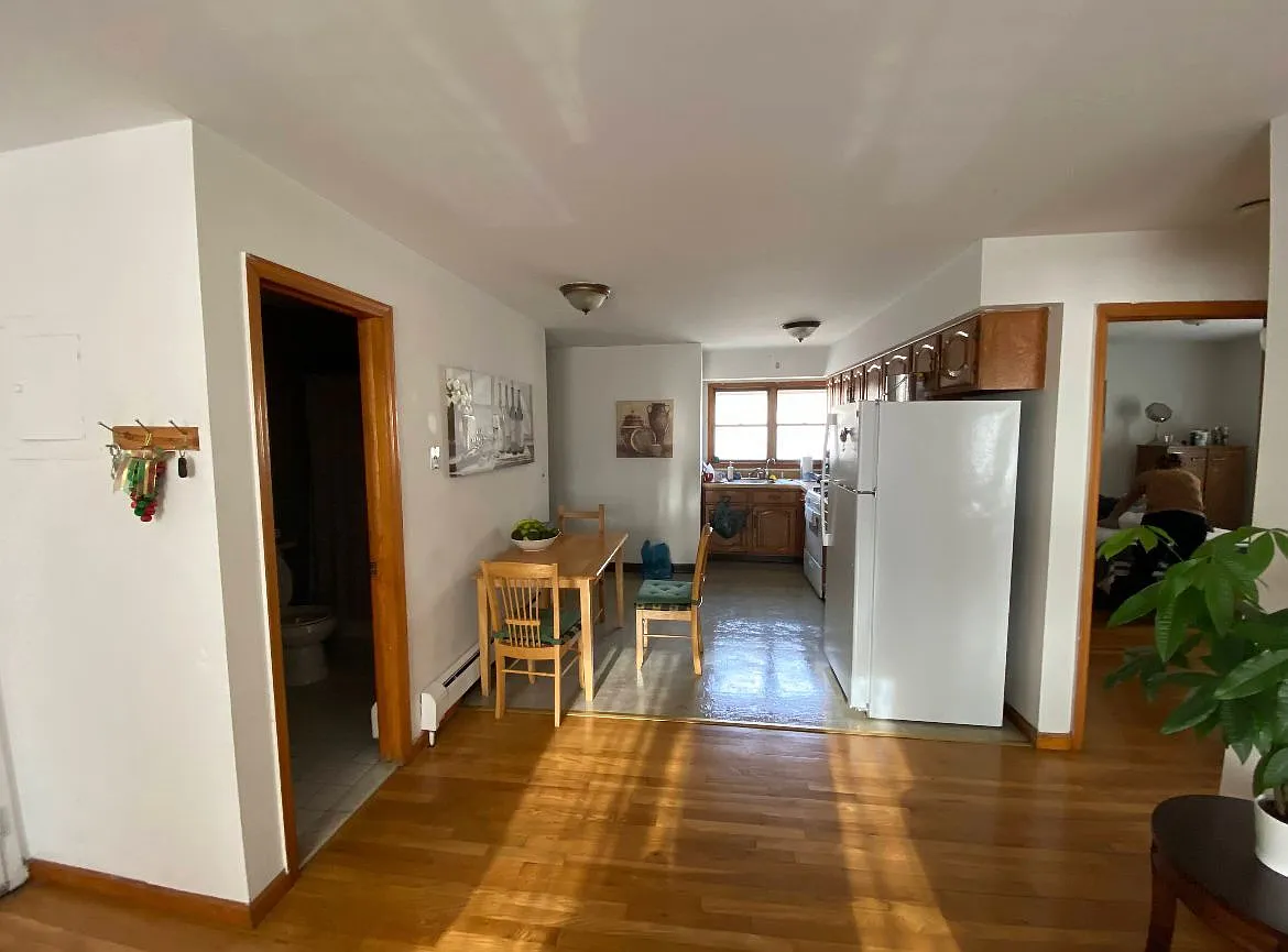 Building Photo - 516 Avenue A #2