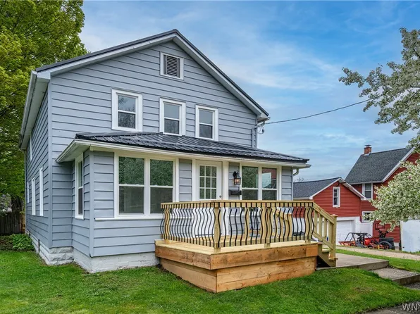 17 Oatman Ave, Angola, NY 14006