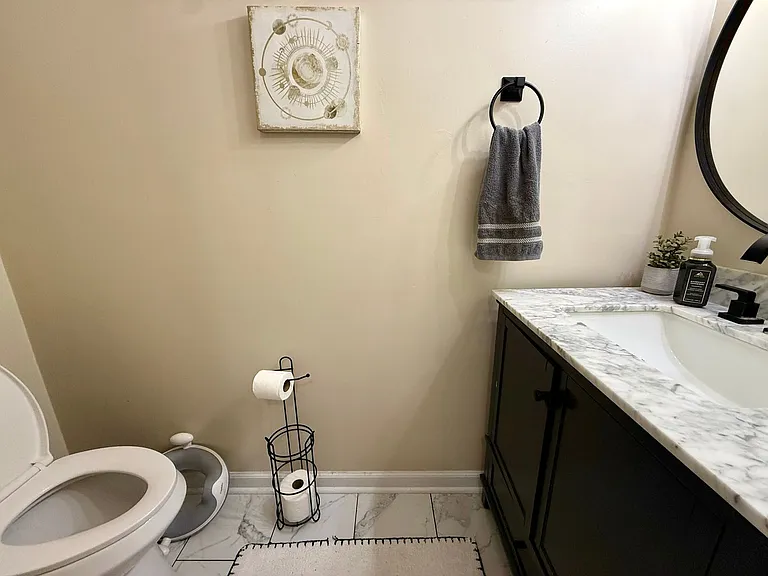 941 Avenue G — Photo 11