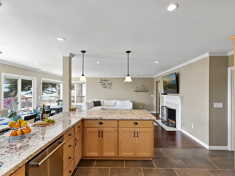 1036 Shell Ave — Photo 25
