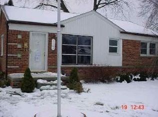 31243 Hathaway St, Livonia, MI 48150