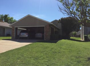 1013 Chartrand Ave, Edmond, OK 73034