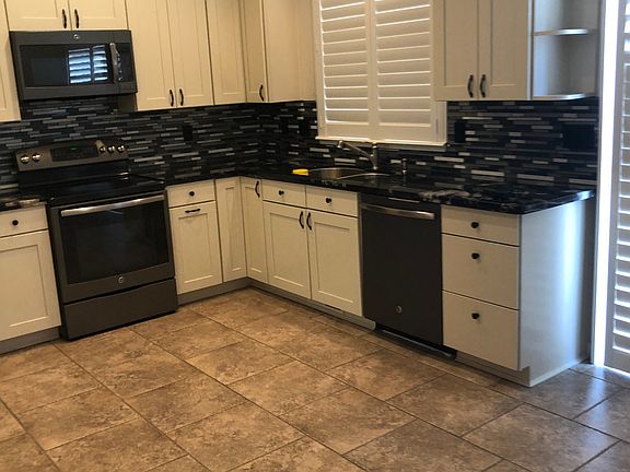 5th image of 3908 Cloverbrook Dr