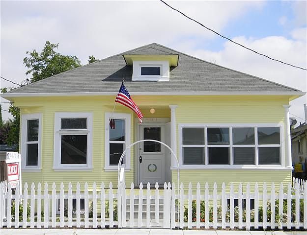 1st image of 887 Pacific Ave
