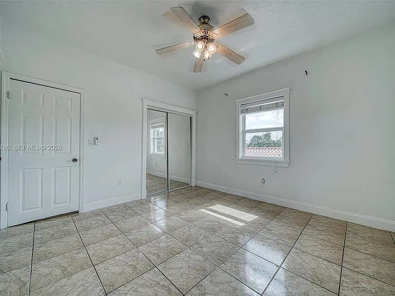 2205 SW 13th St #B — Photo 16