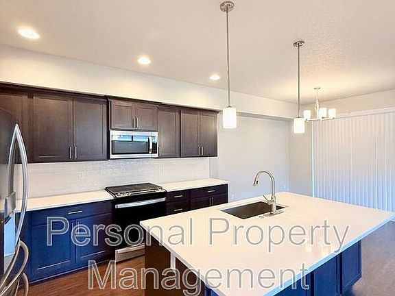 3rd image of 1530 NW 29th Pl