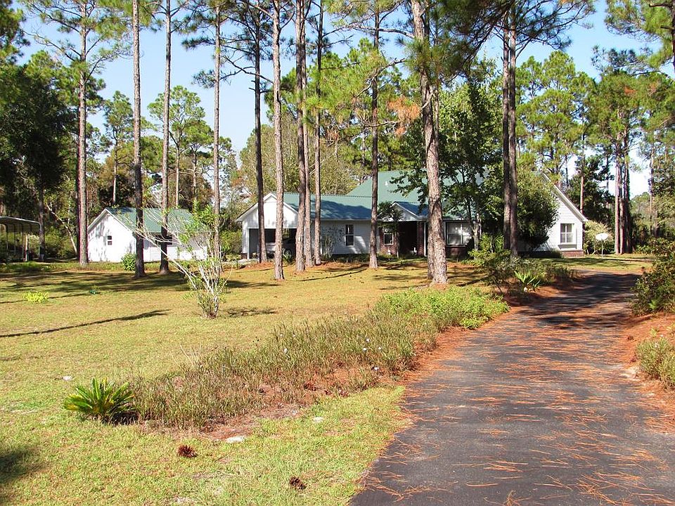 1st image of 300 Baywood Dr