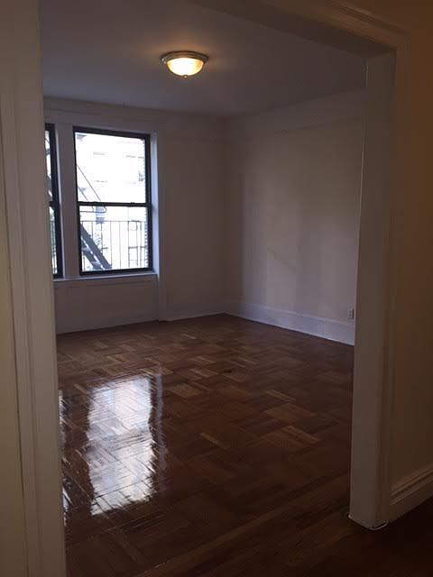 1st image of 812 W 181st St APT 31