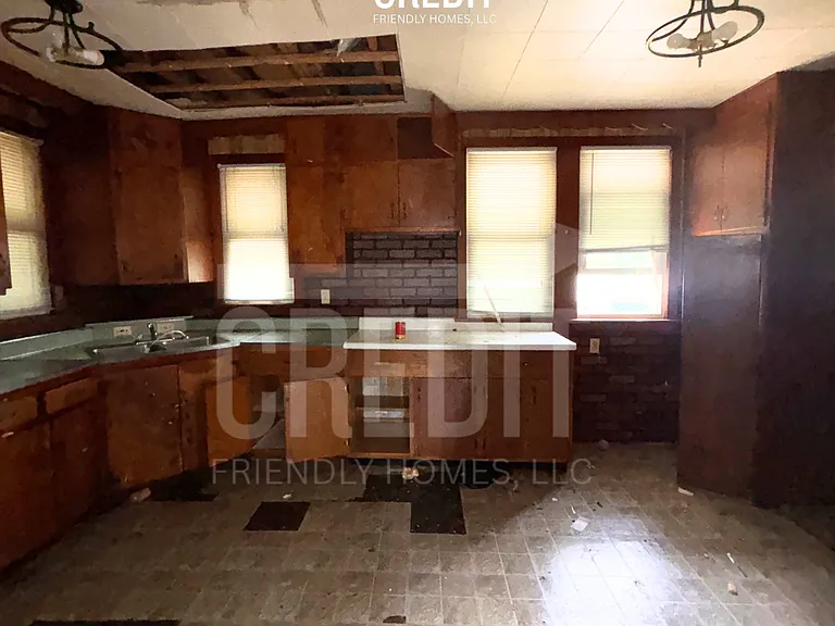 1712 N Church St — Photo 6