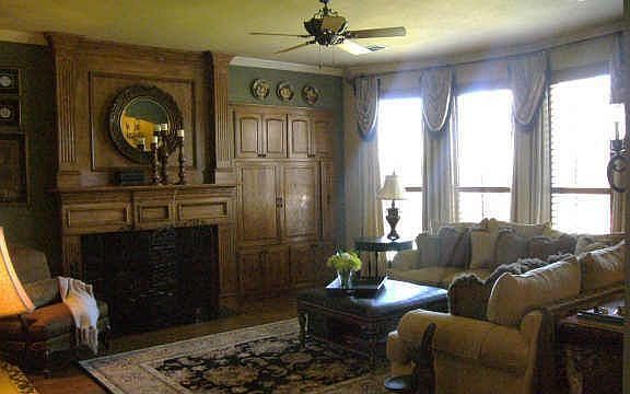 4th image of 2226 Idlewild Dr