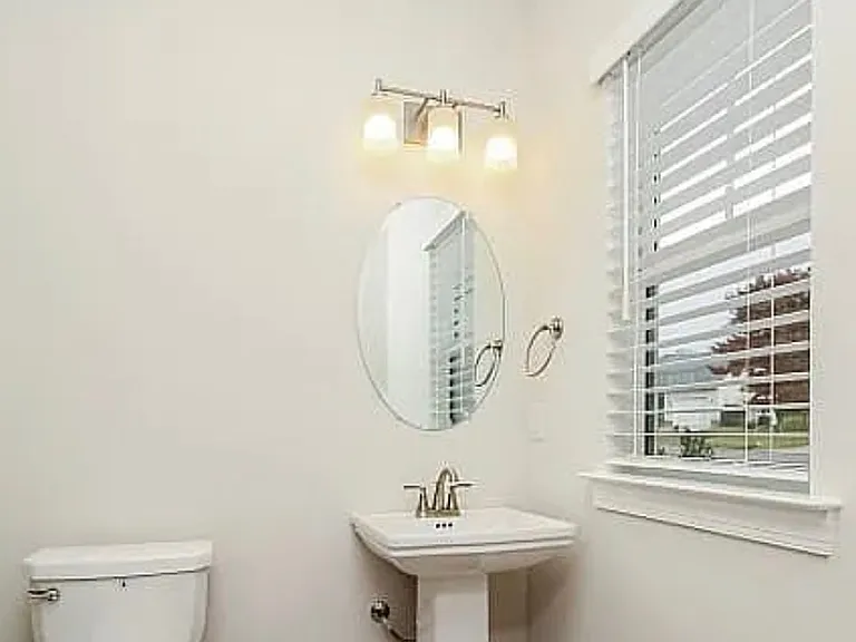 125 Dimaggio Dr — Photo 8