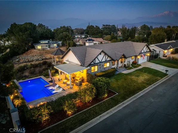 13056 Burns Ln, Redlands, CA 92373