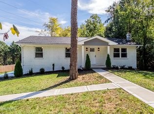 7630 Luscombe Dr, Knoxville, TN 37919