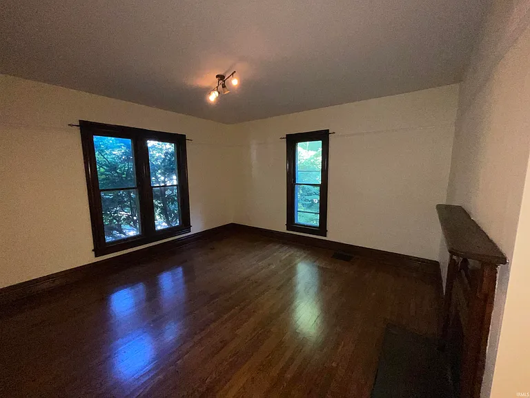 301 E University St #1 — Photo 6