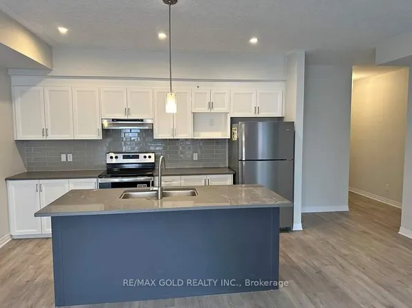 25 Isherwood Ave, Cambridge, ON