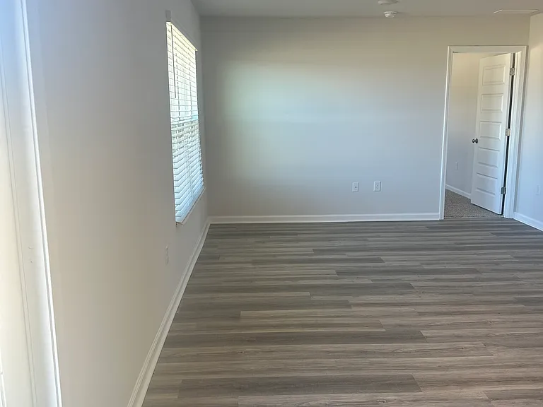 4750 Airmen Dr — Photo 6