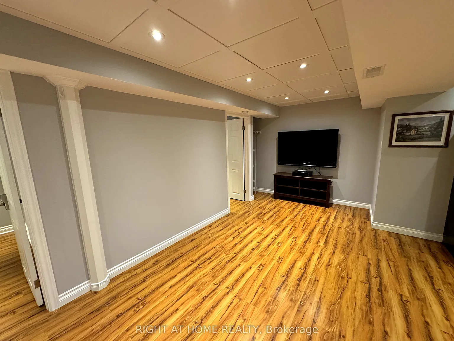 1 bed, $2,000 — Photo 4