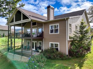 504 Ivy Log Heights Rd, Young Harris, GA 30582