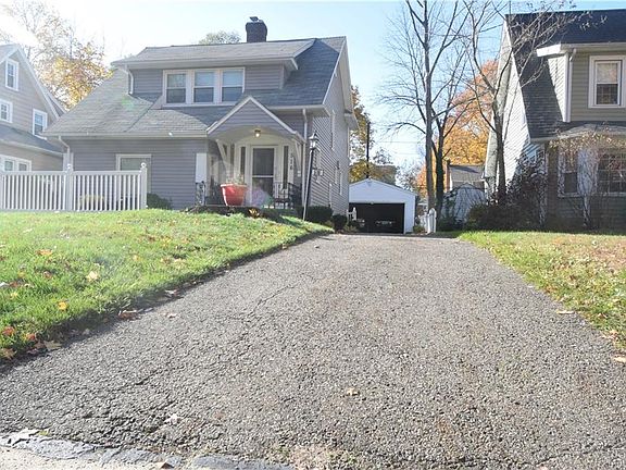 3rd image of 516 Orlando Ave