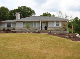 5570 Kerth Rd, Saint Louis, MO 63128