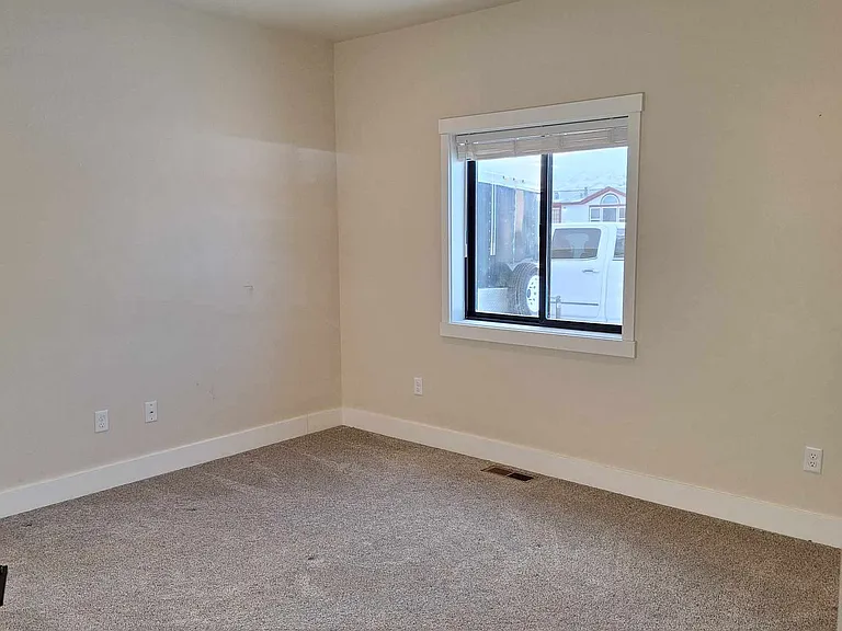 708 S Walnut St #2 — Photo 8