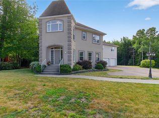 125 Golf St, Dieppe, NB E1A 8K9