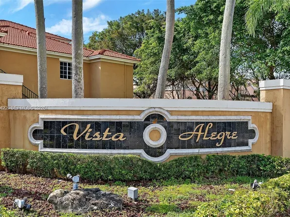 15421 SW 133rd Pl APT 911, Miami, FL 33177