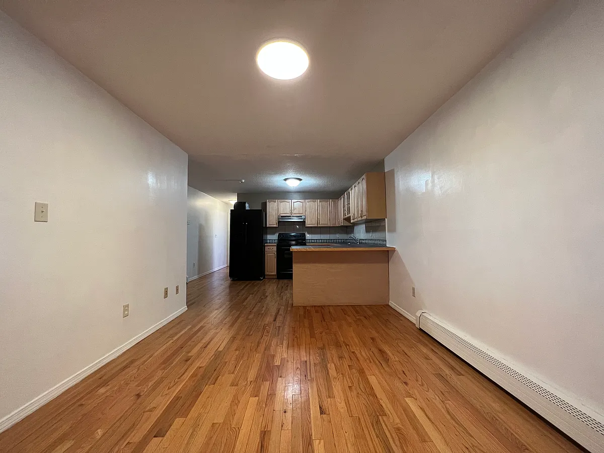 Photo 2 of 12 - 569 Smithfield Rd #26 - North Providence, RI Building Photo - 569 Smithfield Rd #26