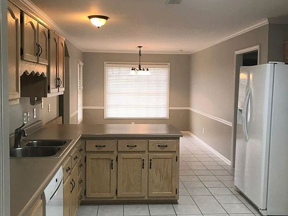 2nd image of 1610 Lacewing Trace Ln