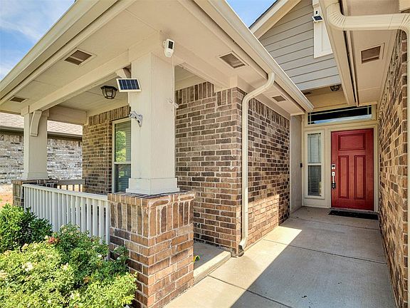 4th image of 3005 Montane Dr