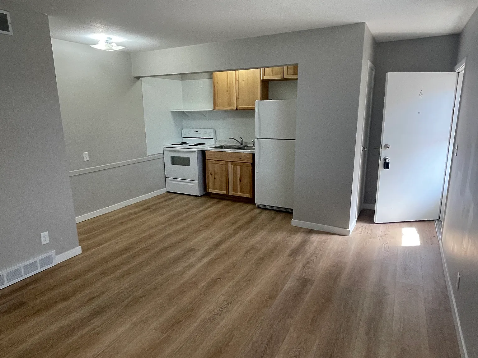 1 bed, 700 sqft, $795 — Photo 1