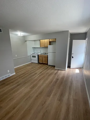1008 S 30th Ave #8 Photo 1