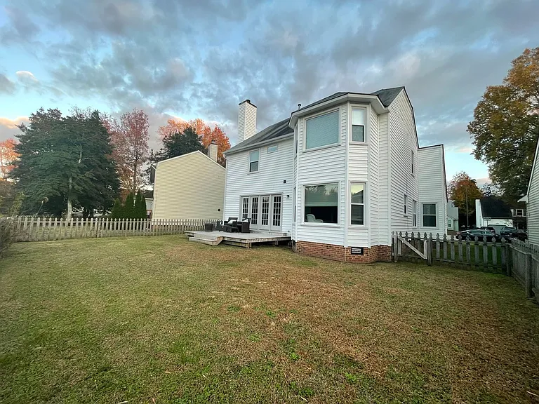 1022 Stillmeadows Ct — Photo 33