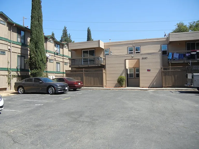 2067 Riley Ct. — Photo 10