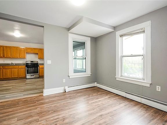 3rd image of 175 Washington St Floor 2