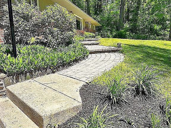 5th image of 535 Webb Rd