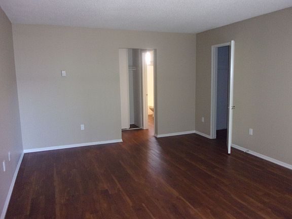 2nd image of 2020 W Alameda Ave APT 4D
