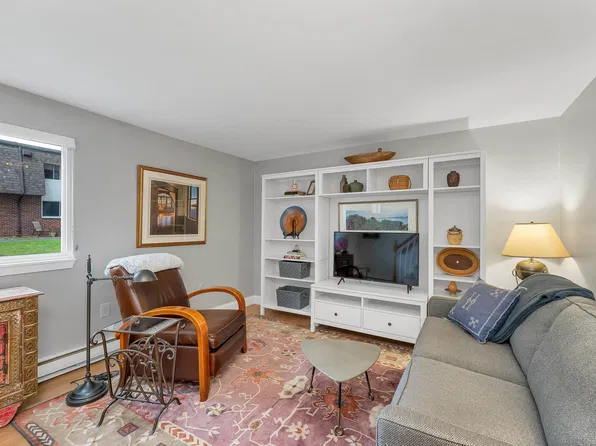 777 Middle Road #3, Portsmouth, NH 03801