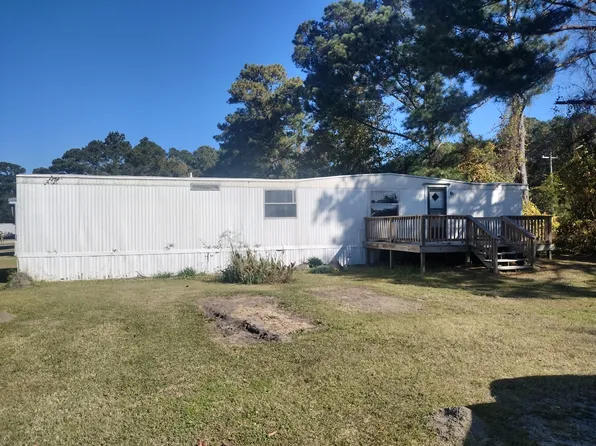 157 Shannon Dr, Beaufort, NC 28516