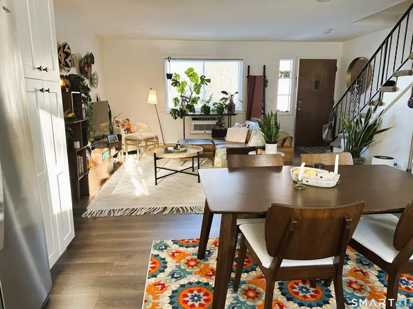 18 Harry Brook Vlg #18, New Milford, CT 06776